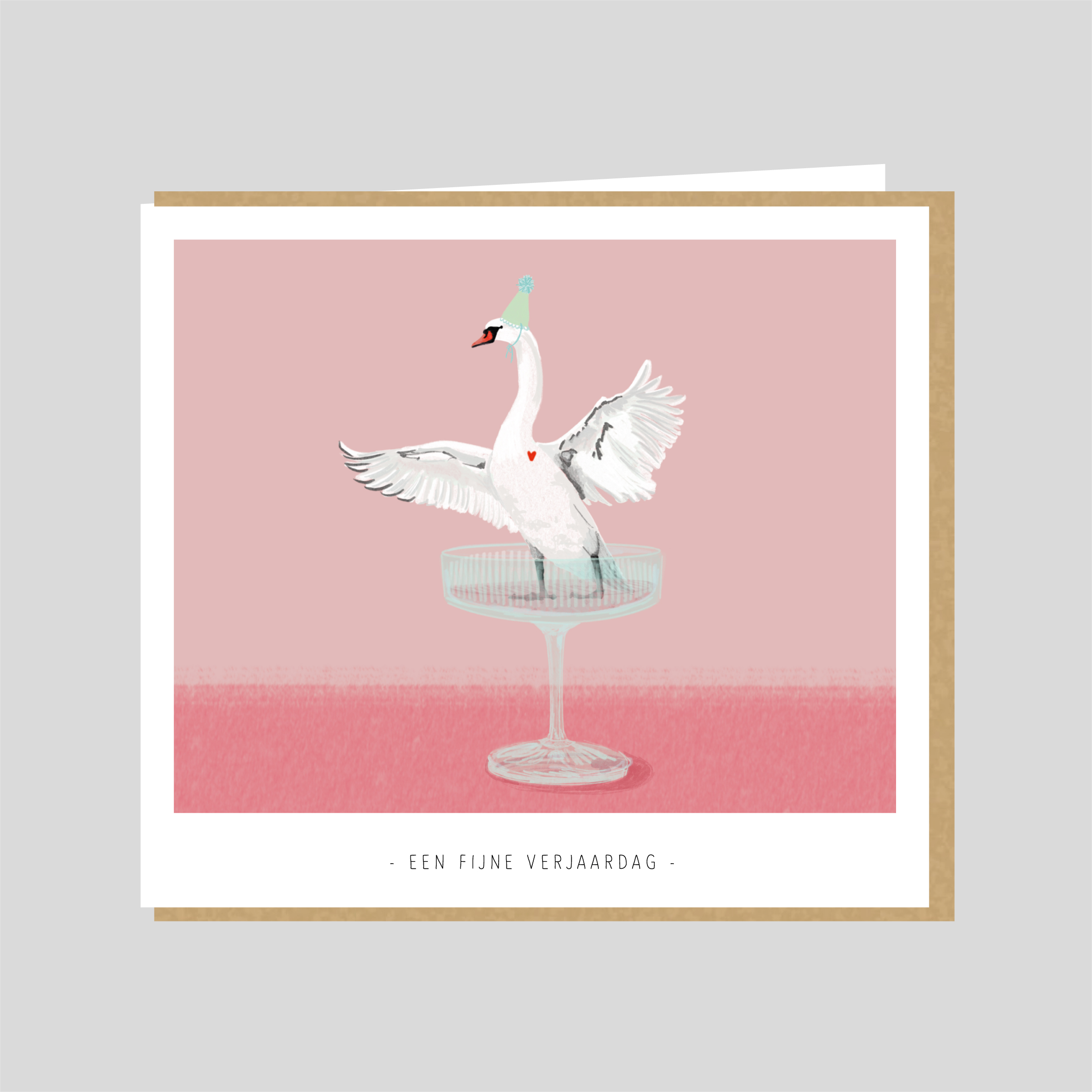 Verjaardagskaart met een zwaan dansend in een glas