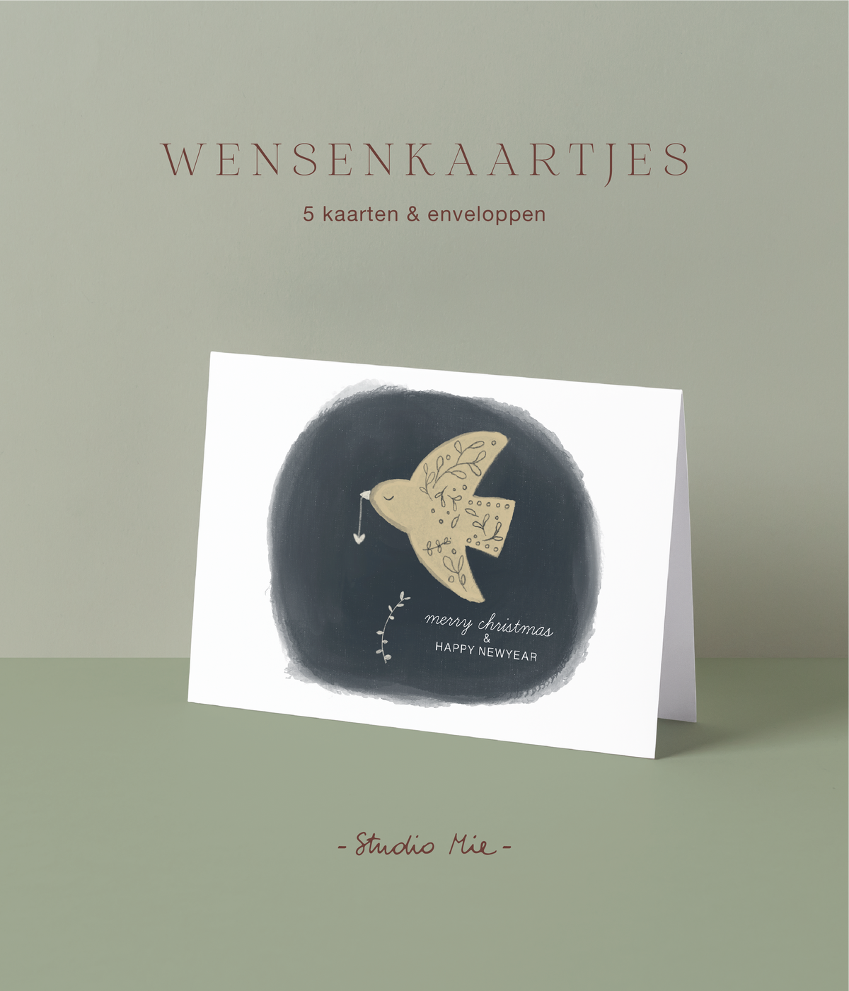 Kerstkaart met illustratie van een sierlijke vogel op donkerblauwe achtergrond en de tekst 'merry christmas & happy newyear', set van 5 wenskaartjes van Studio Mie